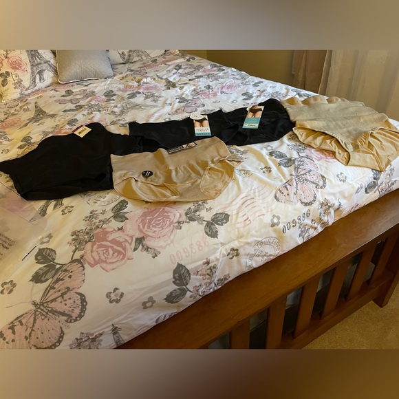 assets, jockey, maidenform Intimates & Sleepwear Shapewear Bundle 6